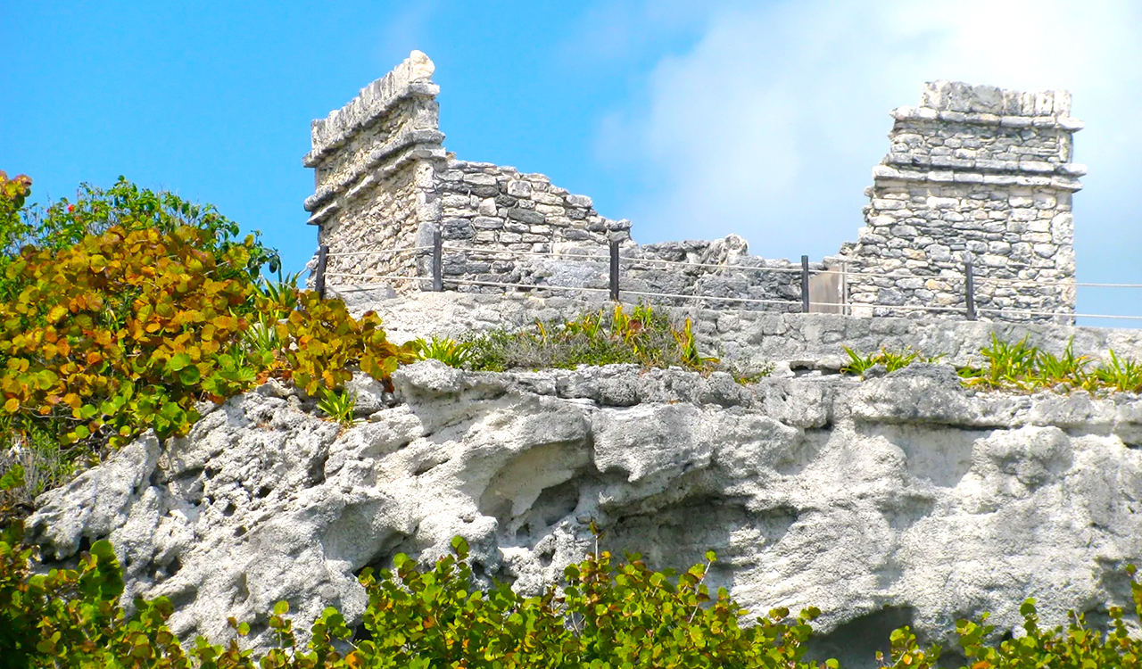 Templo del Alacrán: un lugar místico en el corazón de Cancún